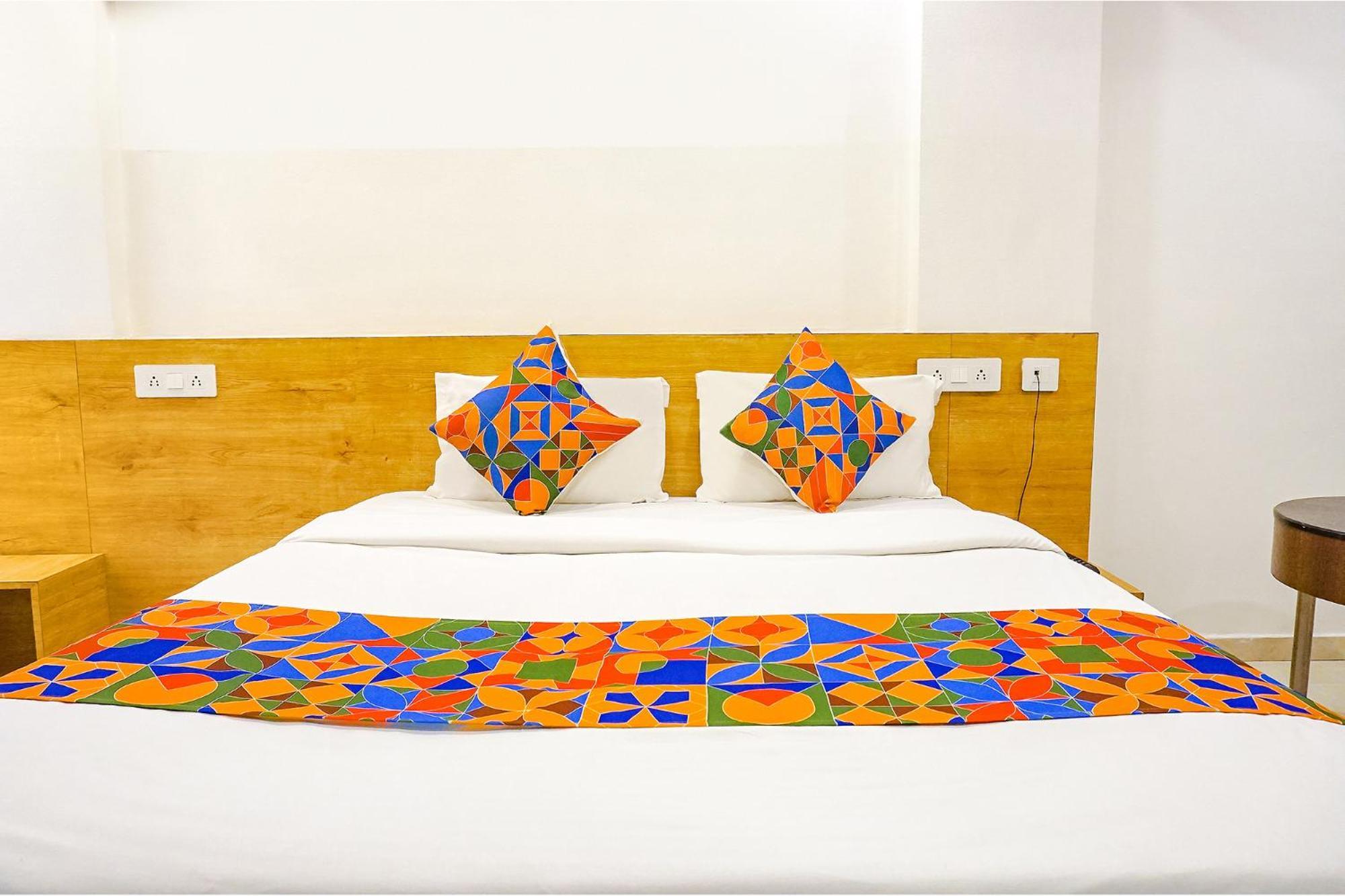 Fabhotel Saffron Inn I - Nr Darshan Museum Pune Luaran gambar